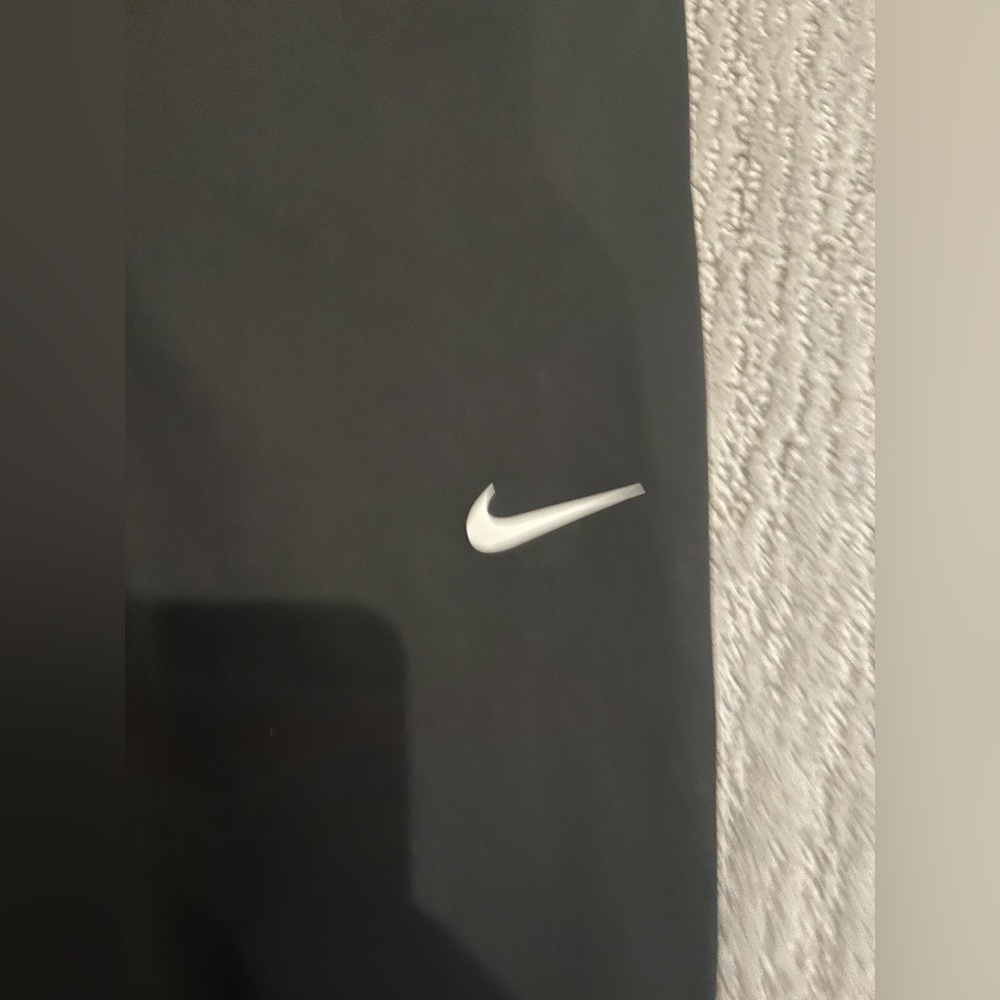 Nike Pro
Big Kids' (Girls') Leggings